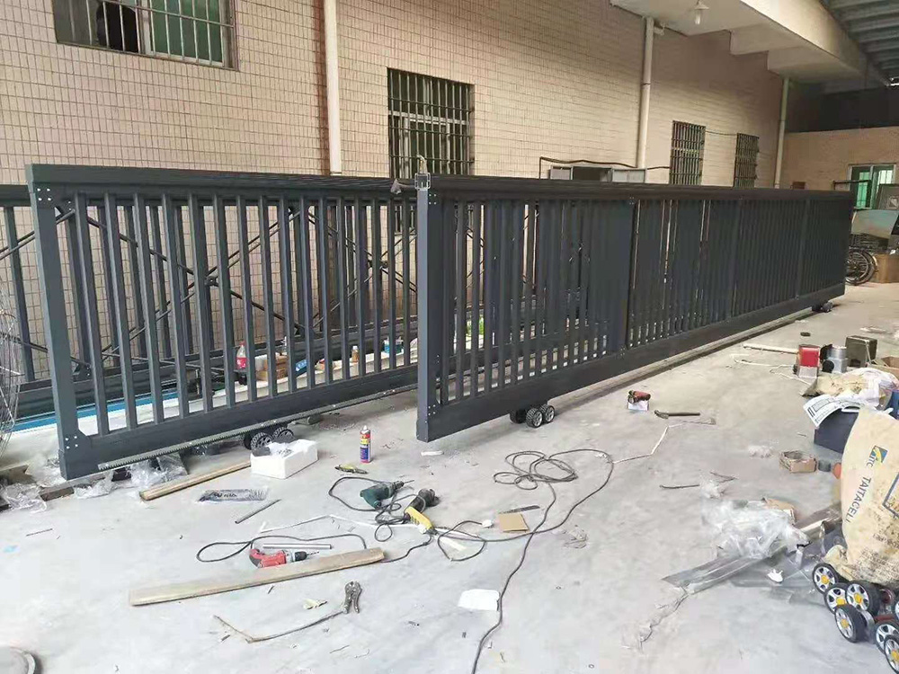 悬浮门系列工程案例 - 中出网-智能出入口门户