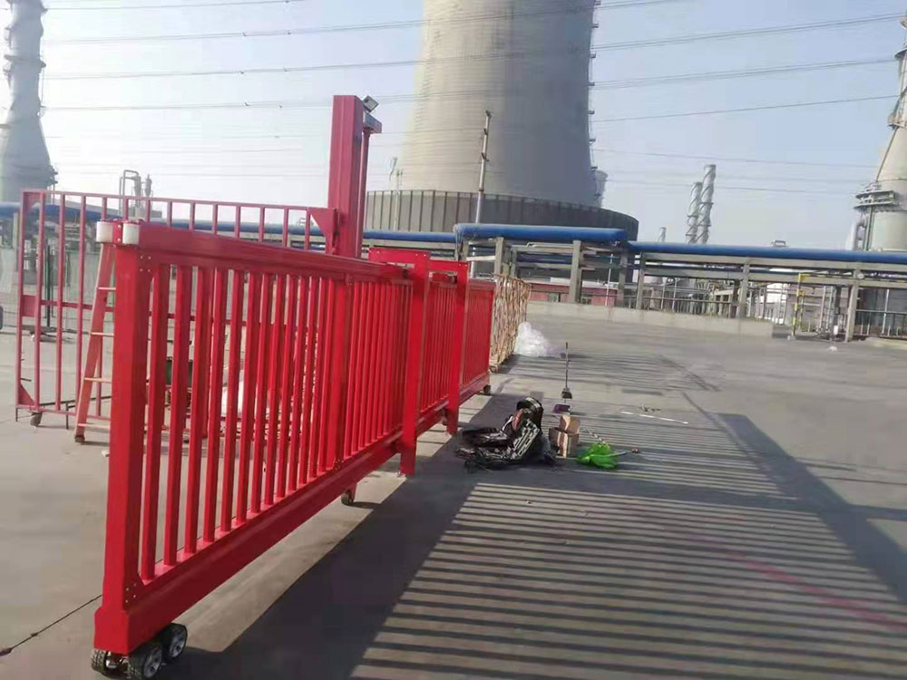 平移门系列案例 - 中出网-智能出入口与停车充电门户