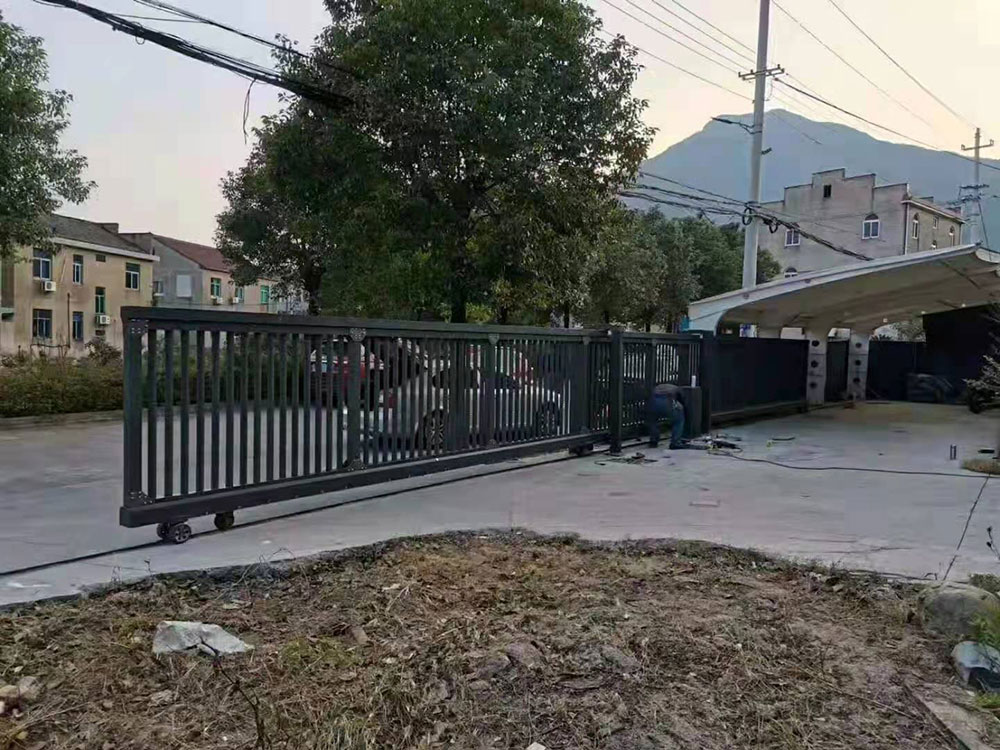 平移门系列案例 - 中出网-智能出入口与停车充电门户