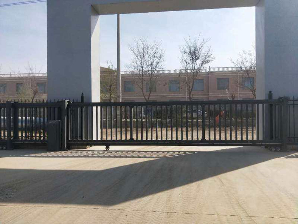 平移门系列案例 - 中出网-智能出入口与停车充电门户