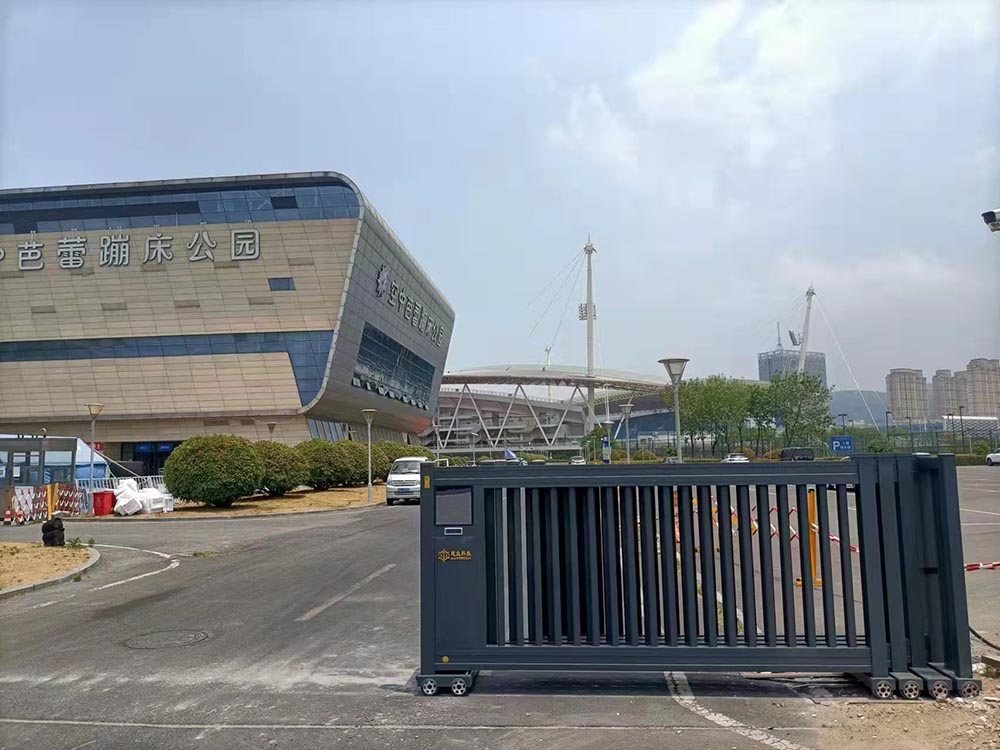 段滑门系列案例 - 中出网-智能出入口与停车充电门户