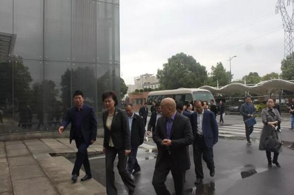 湖南省委常委、省委统战部部长黄兰香一行再次莅临湘联考察指导