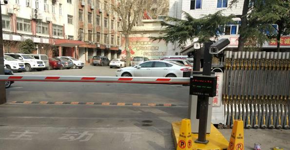 蚌埠天一电子科技有限公司电动伸缩门案例