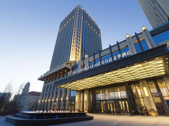 天津出安智能道闸为天津富力万达文华酒店添加色彩