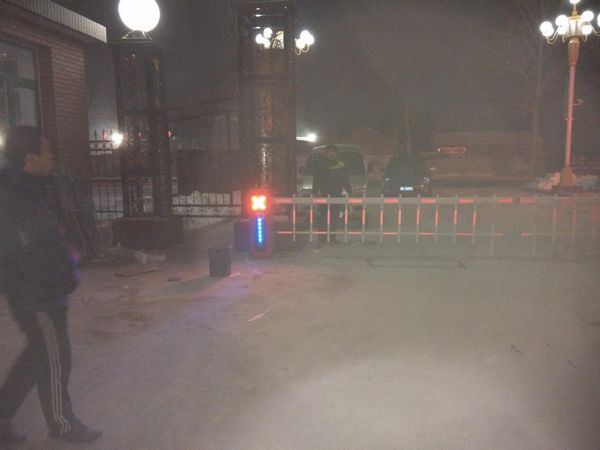 热烈祝贺唐山出安智能道闸进驻唐山鸦鸿桥红绿灯