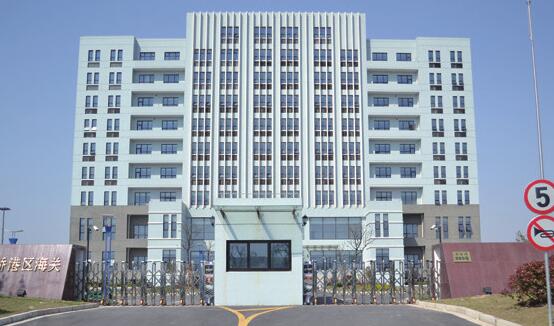 绍兴出安智能电动伸缩门成功落地上海外高桥港区海关