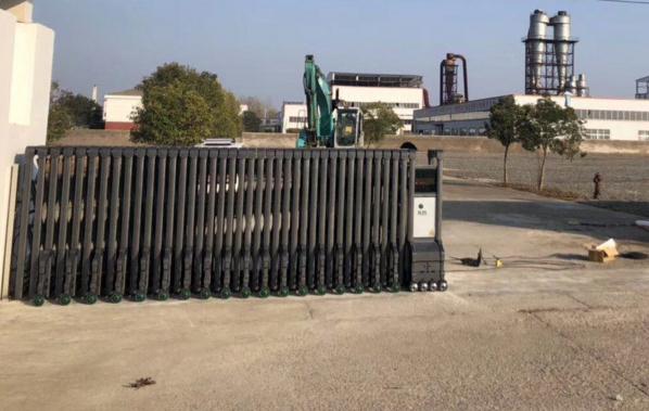 绍兴荣怀学校与绍兴出安智能伸缩门达成合作协议