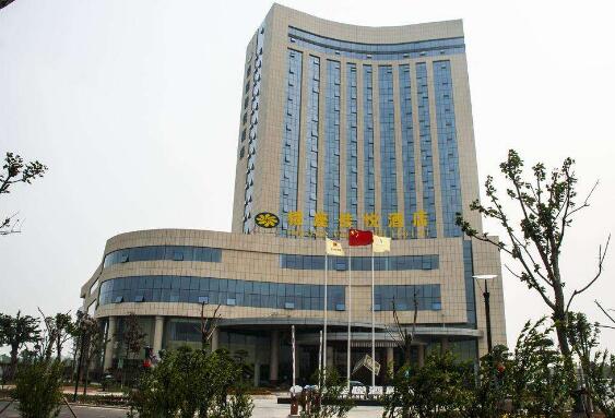 银座佳悦精选酒店大门口道闸支持单位济宁出安智能   