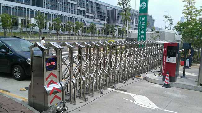 中建一局地铁9号线伸缩门案例 - 中出网-智能出入口与停车充电门户