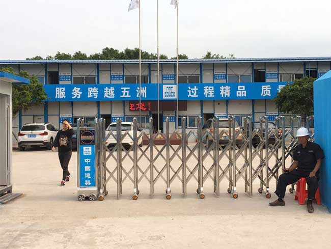 中建一局伸缩门案例 - 中出网-智能出入口门户