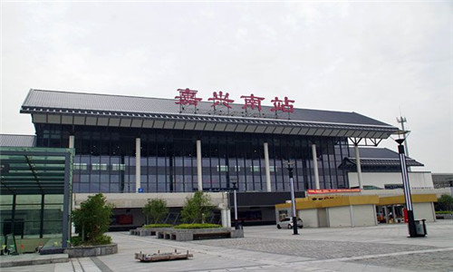 庆贺嘉兴出安智能卷帘门进驻嘉兴高铁站