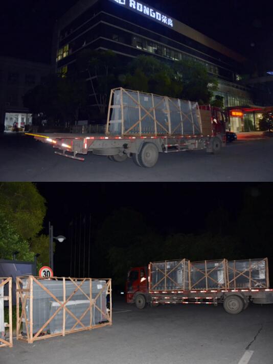 荣高伸缩门赶制暑期前的工期保证货期