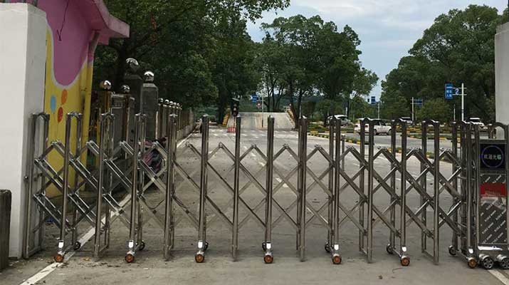 热烈祝贺常德出安智能电动伸缩门进驻常德市莲花池小学
