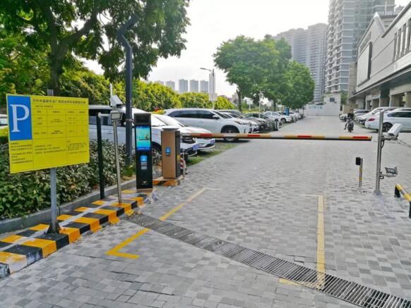 图为佛山万科水晶城小区项目改造后