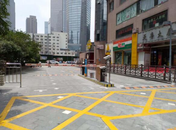 南京繁华商圈新街口的天丰大厦采用捷停车·云托管服务方案