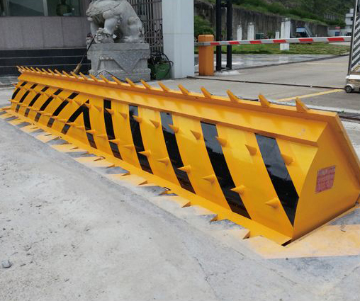 路障机 - 中出网-智能出入口与停车充电门户