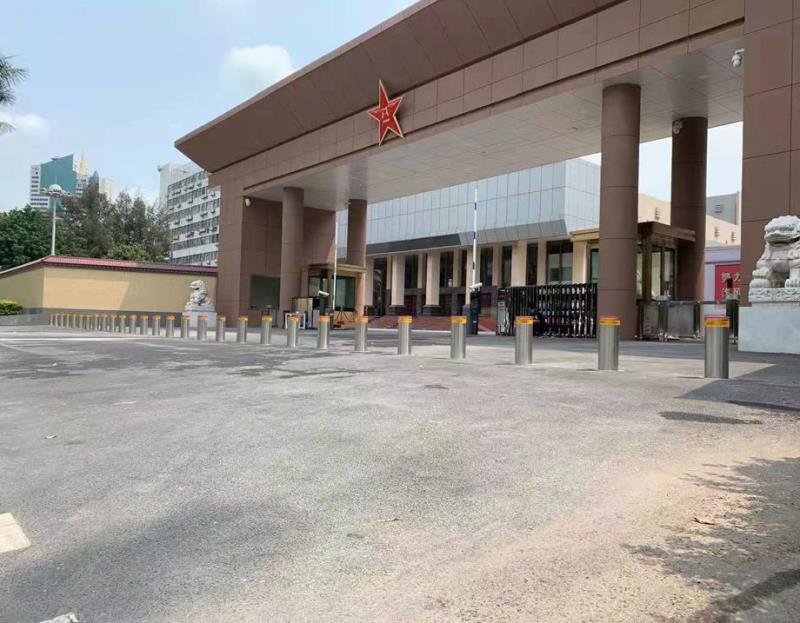 升降柱 - 中出网-智能出入口与停车充电门户