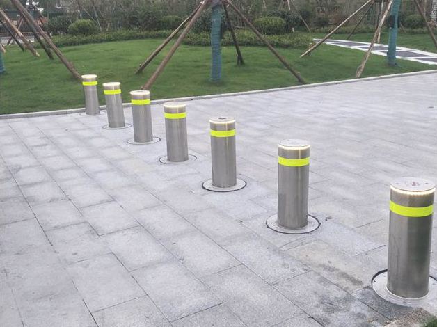 升降柱 - 中出网-智能出入口与停车充电门户