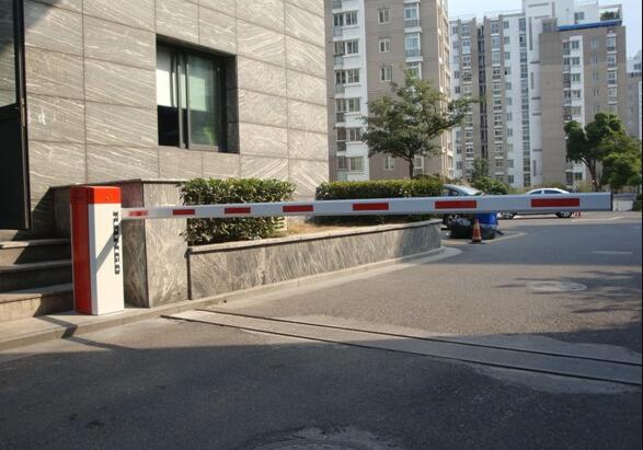 湖州锦绣苑选择湖州出安智能为道闸供货商