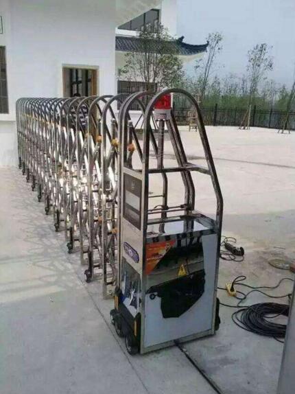 湖州金蝶软件有限公司安装湖州出安智能伸缩门正式投入使用