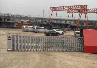 湖州出安智能伸缩门安装在赞成隐庐大门口