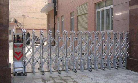 感谢荣盛华府一直以来对邢台出安智能电动伸缩门的支持！