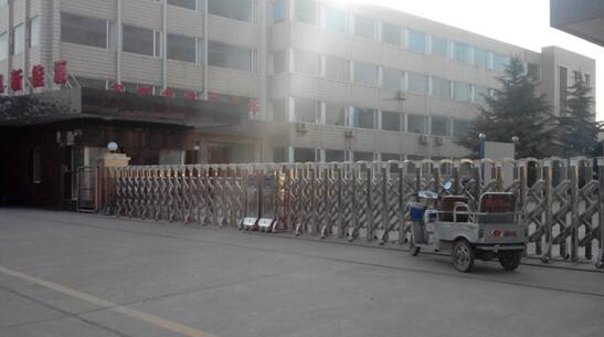 邢台出安智能伸缩门为红星汽车项目提供保驾护航