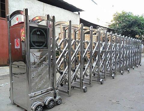 蓝池集团有限公司选用邢台出安智能伸缩门