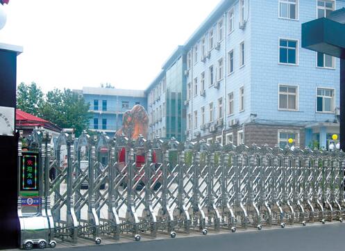邢台出安智能电动伸缩门带给永康上东御府的形象展示
