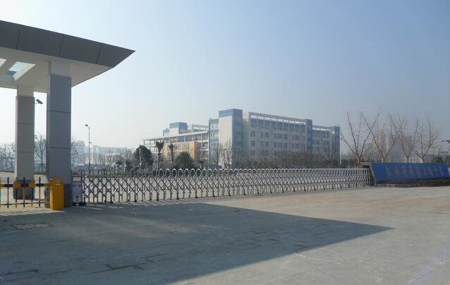 热烈祝贺上饶出安智能电动伸缩门进驻上饶医学院