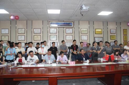 K歌大赛在大家为获奖团队和个人的祝贺掌声中圆满落幕