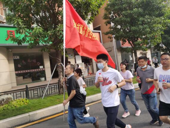 道尔代表大浪企业参赛深圳长跑活动