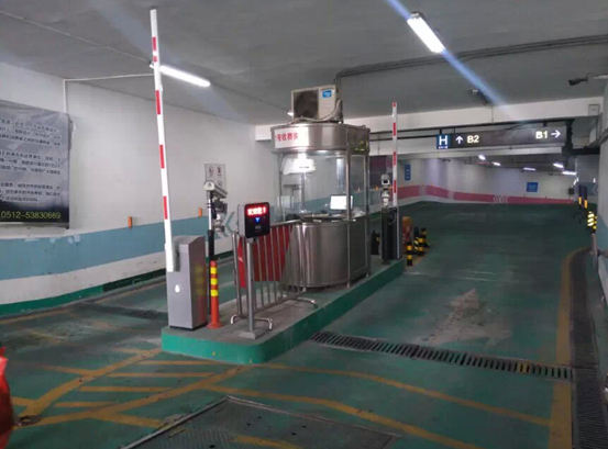 太仓万达停车场系统工程案例 - 中出网-智能出入口与停车充电门户