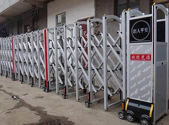 衡水出安智能电动伸缩门安装在衡水桃城化工助剂有限责任公司大门口