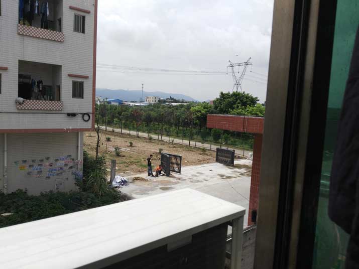 自贡德凯•贡爵府悬浮折叠门案例 - 中出网-智能出入口与停车充电门户