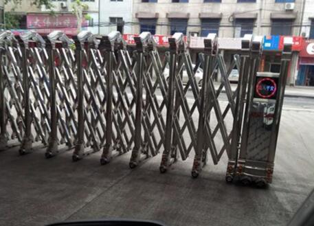 舟山出安智能为舟山市中小学素质教育实践学校添上伸缩门