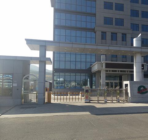 延安市热力公司电动伸缩门案例 - 中出网-智能出入口门户