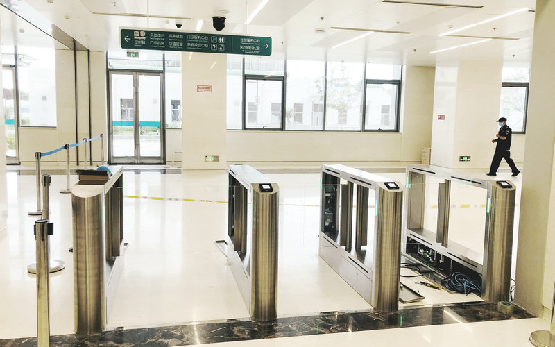 北京同仁医院南区二期病房智能摆闸安装工程 - 中出网-智能出入口门户