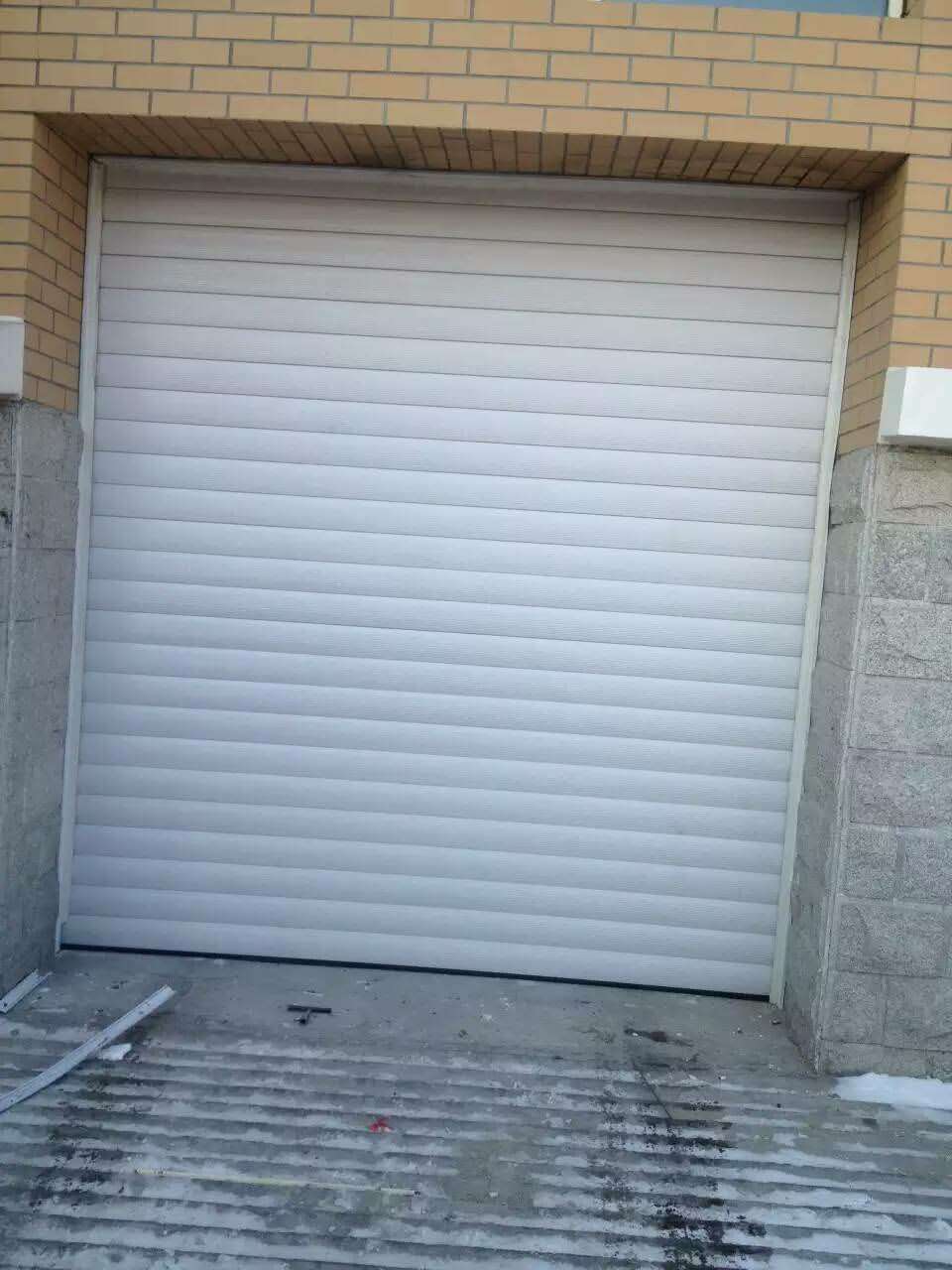 广州车库门案例 - 中出网-智能出入口与停车充电门户