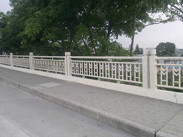崇左生态公园道路护栏案例 - 中出网-智能出入口门户
