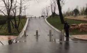 南京新加坡城升降柱案例