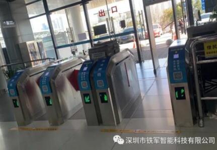 “铁军智能”豪华检票翼闸+健康码管理“走进”武汉科学技术馆