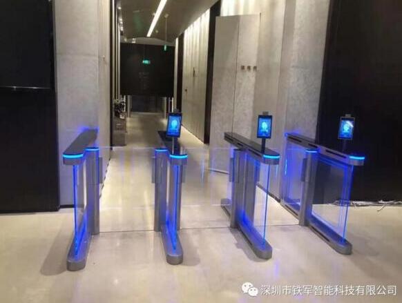 东煜大厦选用深圳市铁军智能科技有限公司的速通门