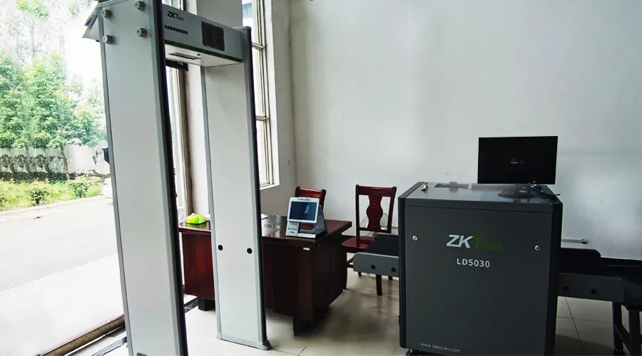 联合部署ZKTD-RCX160测温安检门及LD5030安检机