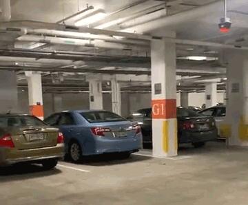 艾科智泊全新的20款AI智能车位引导探测器