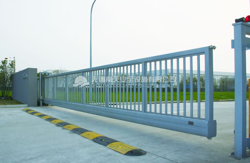 上海博择汽车部件有限公司无轨悬浮门案例 - 中出网-智能出入口与停车充电门户