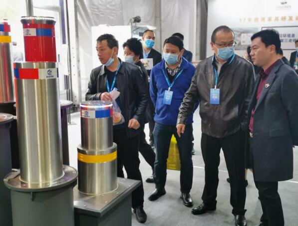 高垒智能科技有限公司为本次展会展示新产品、新技术、新的校园安防理念