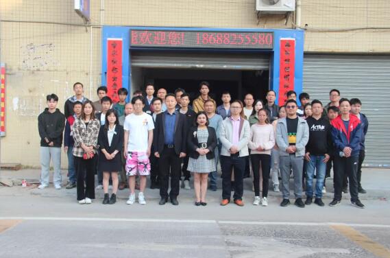 高垒智能是由一支年轻活泼的科技产业创新型团队