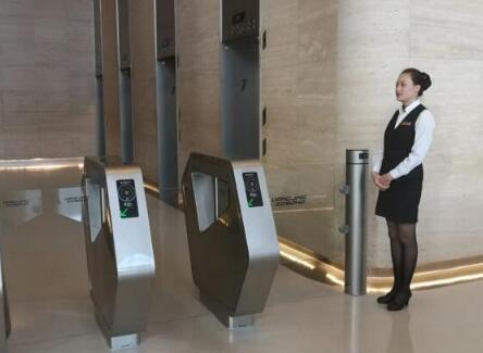 令令开门入北京第一印象望京SOHO，入望京第一关卡二维码门禁 |幕后故事