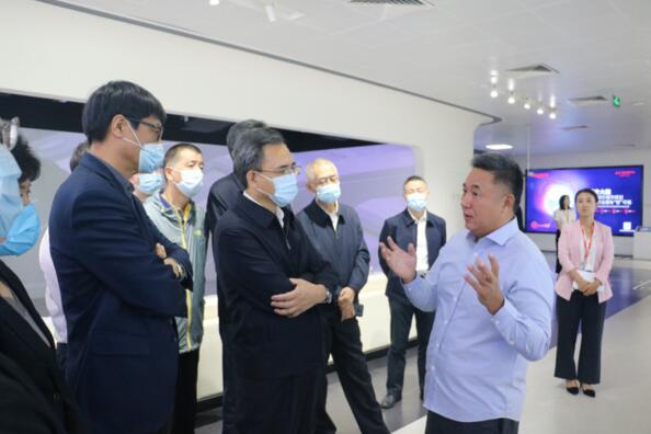 黑龙江省全国政协委员考察团赴佳都科技考察